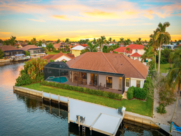 One Level Luxury Marco Island Pool Home Pure Delight Spacious & Bright